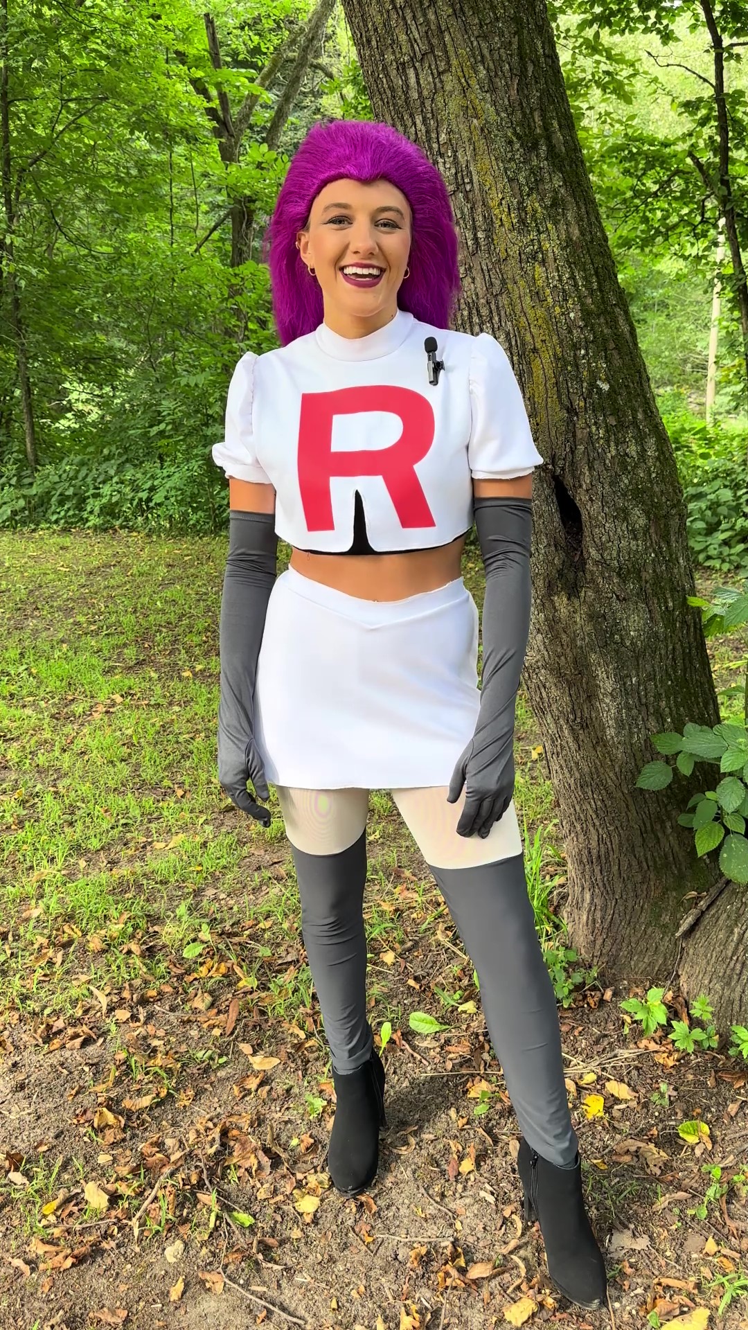 Blast off in style with our exclusive Women's Deluxe Team Rocket Jessie Costume! Inspired by the iconic villain from Pokémon, this outfit is perfect for anyone looking to channel their inner troublemaker.